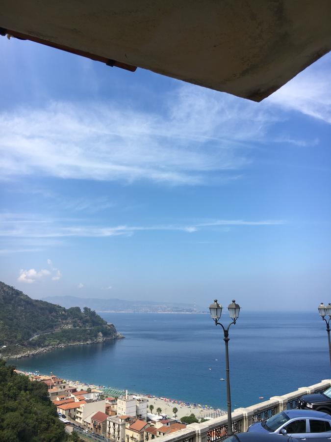 La Bastia Acomodação com café da manhã Scilla Exterior foto
