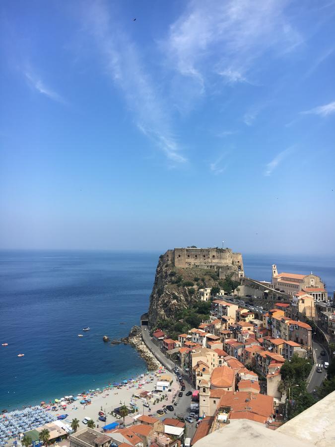 La Bastia Acomodação com café da manhã Scilla Exterior foto